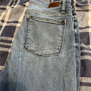 Judy Blue Light Wash Straight Leg Jeans